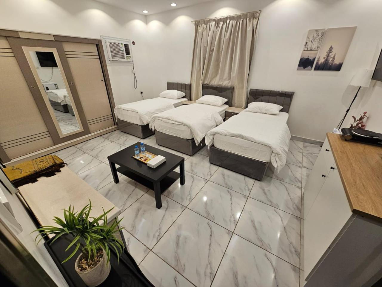 Comfortable & Big Family Apartments 10Mins Drive To Al-Masjid -Nabawi - Nozol Noor 2 Medina Eksteriør billede